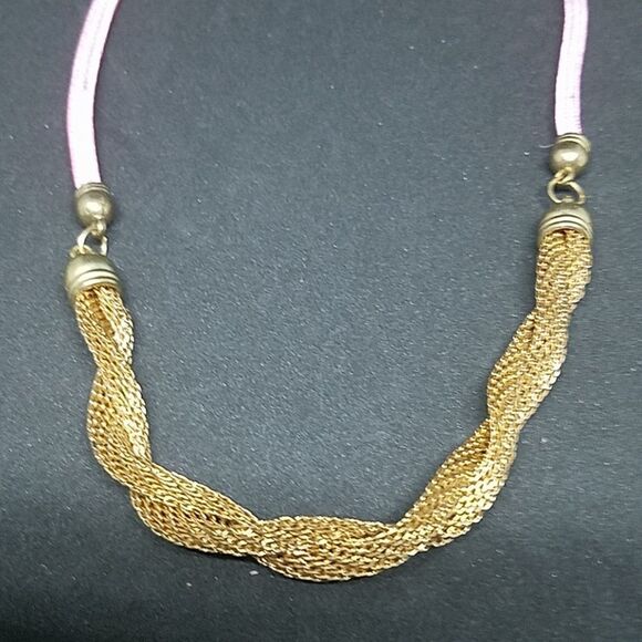 NWT Superstar Accessories Gold Tone Braided & Pink Necklace - Picture 2 of 3